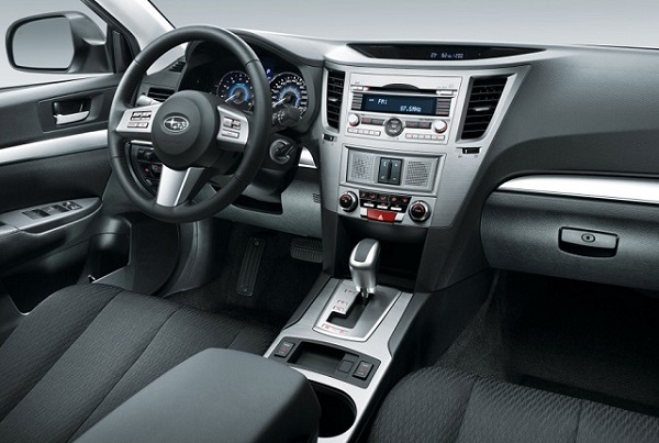 2017 Subaru Outback interior