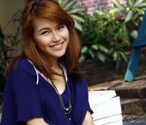 gambar Ayu Rosmalina