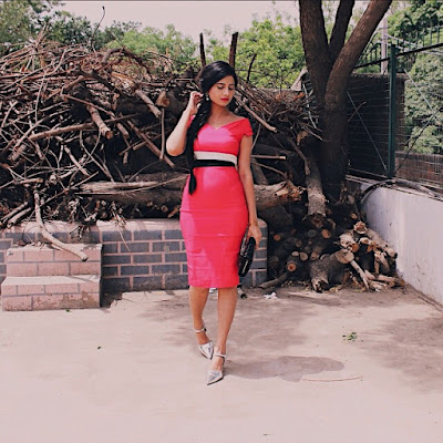 indian blog, indian blogger, top indian blog, indian luxury blog, uk blog, british blog, london blog, delhi blogger, delhi travel blogger, indian travel blog, indian travel blogger, vesper, vesper uk, vesper review, how to do a cocktail formal effortless look, bodycon dress style, hot pink bodycon dress, hot pink, summer style, formal event look, wear to formal, wear to cocktail