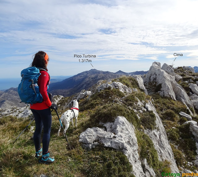 A un paso de la cima de Peña Blanca en la Sierra del Cuera