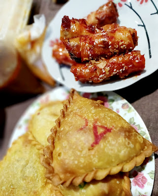 Berbuka Puasa Dengan Karipap Bakar Dan Popia Sira