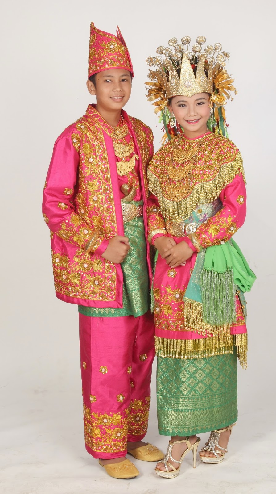 Inspirasi modis pembahasan pakaian adat tentang  20+ Baju Adat Ewer Berasal Dari Daerah, Yang Modiѕ!