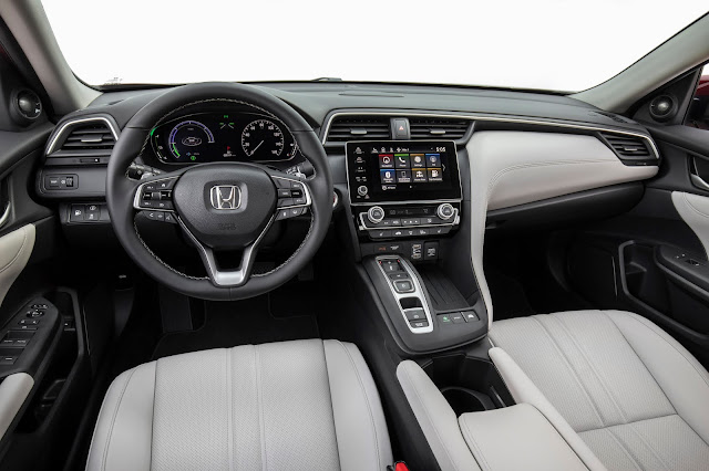 Interior view of 2019 Honda Insight