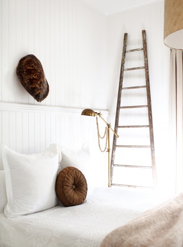 Rustic decor in a cottage by Kara Rosenlund - found on Hello Lovely Studio