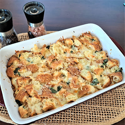 Christmas-breakfast-strata-casserole-recipe