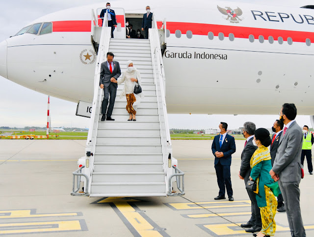 Presiden Jokowi dan Rombongan Transit di Amsterdam Sebelum ke Washington  