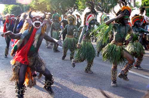 I S B D : KEANEKARAGAMAN BUDAYA INDONESIA DAN BUDAYA JAWA 