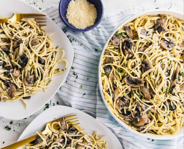 Garlic Butter Mushroom Pasta #vegetarian #dinner