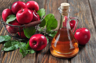 Apple juice and apple cider vinegar from gallstones