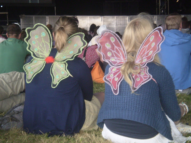 festival wings