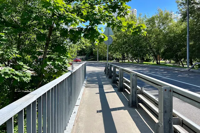 Осташковская улица, Осташковский мост, парк Яуза