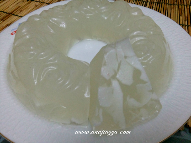 Jelly Kelapa Muda