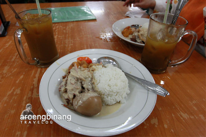 Rumah Makan Adem Ayem Solo