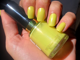 Esmalte da Revlon cor Zealous 560