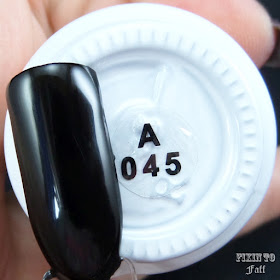 Swatch and review of Yichen UV Soak-Off Gel Polish A045 black