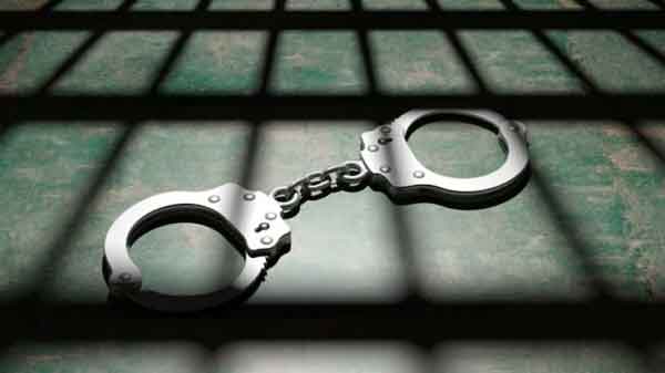 News, Kerala, Arrest, Arrested, Police, Case, Crime, Robbery, Father and son arrested in robbery case.