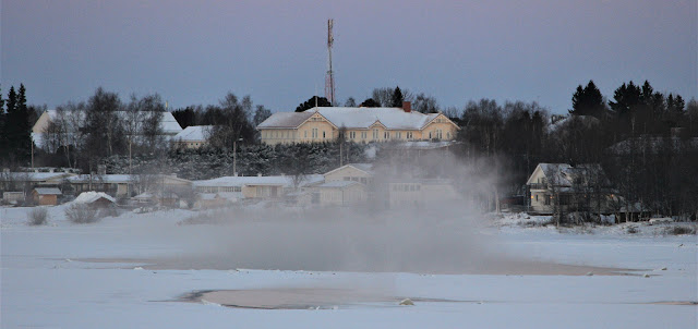 Lens and Cover Blog | Mist on the river | Tornio, Finland