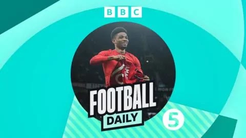 Late Berry Strike Secures 1-1 Draw for Luton Against Forest