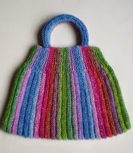 http://www.ravelry.com/patterns/library/swing-bag