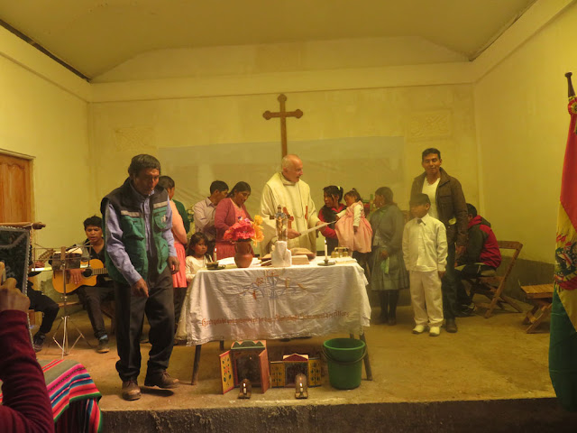 erster Gottesdienst in der neuen Kapelle von Casa Grande