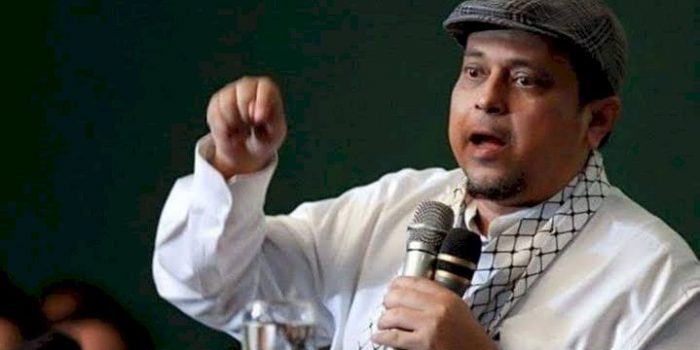 Bantah Penjemputan Habib Rizieq Dimobilisasi, Babe Haikal: Kan Mahfud Bilang "Silakan Jemput, Polisi Jangan Represif"