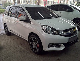 Gambar Modifikasi Elegan dan sporty Mobil Honda Mobilio Terbaru 2015