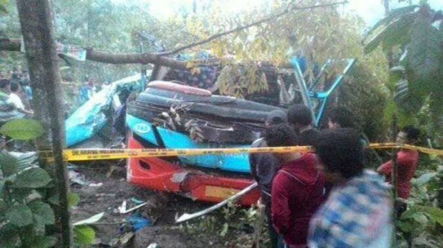 4 Pemudik Tewas Dalam Insiden Bus Rosalia Indah Jakarta-Yogyakarta Yang Masuk Jurang