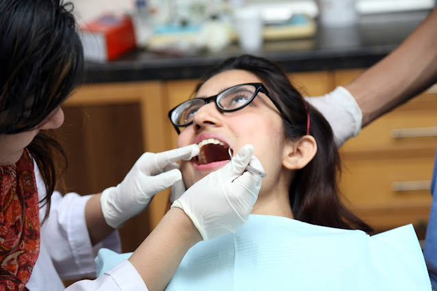 How To Find The Right Cosmetic Dentist For Your Personal Needs