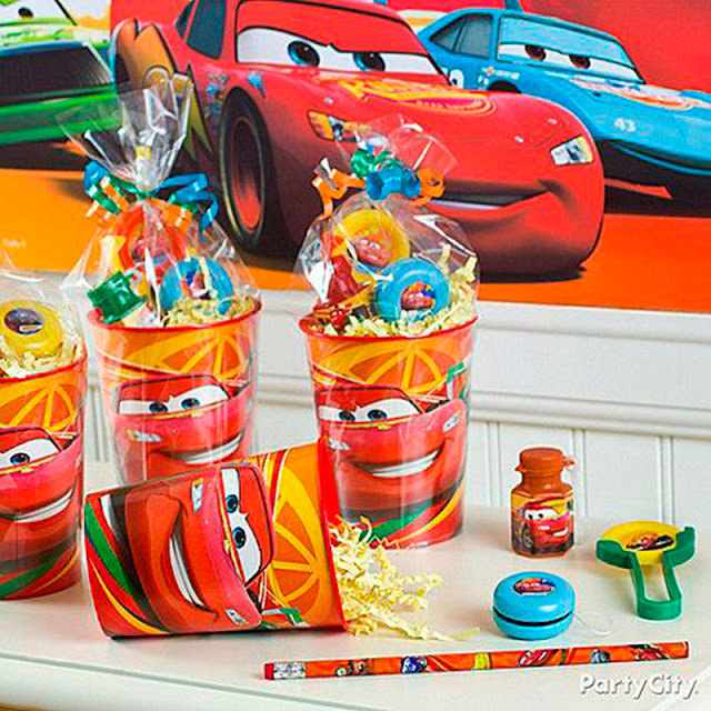 http://www.estou-crescendo.com/2016/08/festa-carros-da-disney-decoracao-para.html