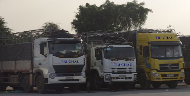 Xe tải của công ty vận tải tri châu