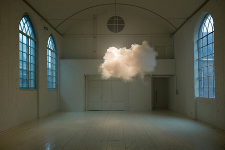 berndnaut Smilde cloud room
