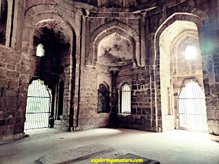 Bage Aalam Ka Gumbad at Hauz Khash