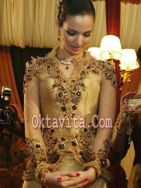 Kumpulan Foto Model Baju Kebaya Lamaran  Trend Baju Kebaya