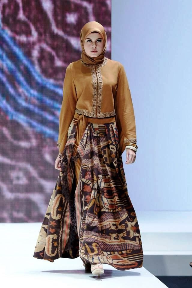  20 model gaun batik  muslim kombinasi modern dan elegan 