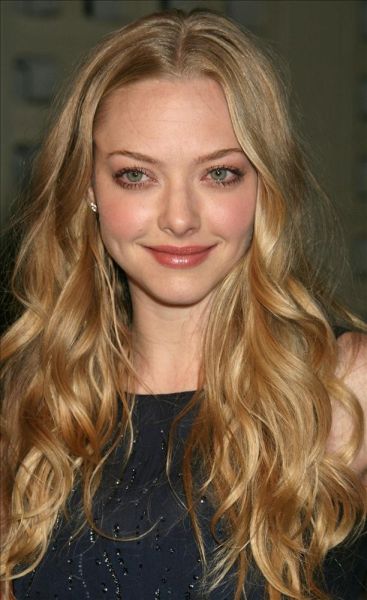 Amanda Seyfried Anne Hathaway