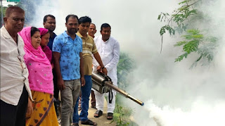 চারঘাট পৌরসভার উদ্যোগে ডেঙ্গু প্রতিরোধে চারঘাটে মশক নিধন কার্যক্রম ও আলোচনা সভা||rajshahirdorpon24 