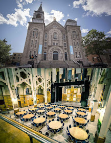 A igreja de Nossa Senhora do Perpétuo Socorro de Montreal foi transformada no Teatro Paradoxe.