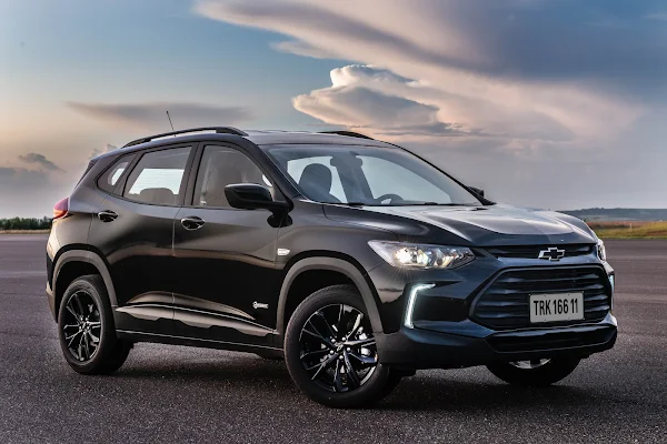 Chevrolet-Tracker-Midnight-2024