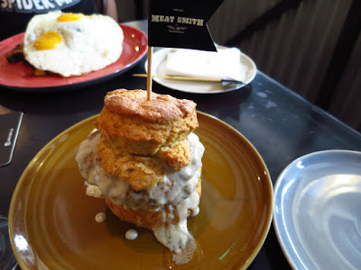 Meatsmith, biscuits gravy