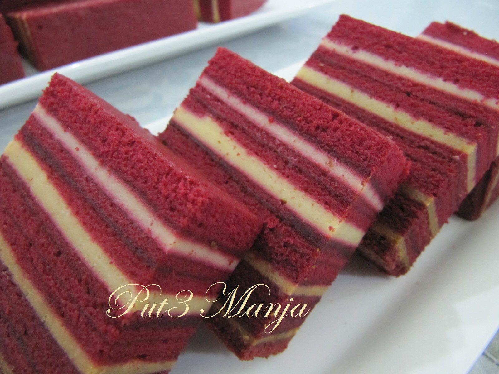 RASA-RASA SELERA PUTERI MANJA: KEK LAPIS RED VELVET CHEESE