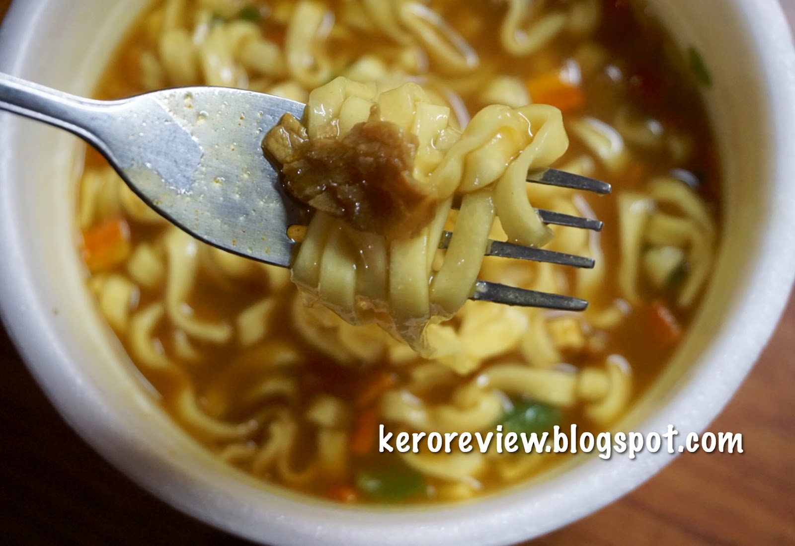 รีวิว มารุจัง บะหมี่ถ้วยกึ่งสำเร็จรูป อูด้ง หมูดำแกงกะหรี่ (CR) Review Japanese Black Pig Curry Udon Cup Noodles, Maruchan Brand.