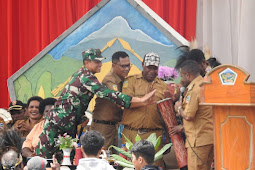 Esau Miram Buka Festival Budaya Yahukimo Tahun 2023