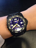 http://westernwatch.blogspot.com/2013/10/lum-tec-500m-2-dive-watch-watch-that.html