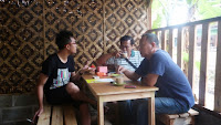 http://ejawantahtour.blogspot.com/2013/08/surabi-durian-cilangkap-wisata-kuliner.html