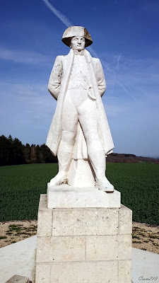 Empereur Napoléon 1er, statue rappelant le 7 mars 1814