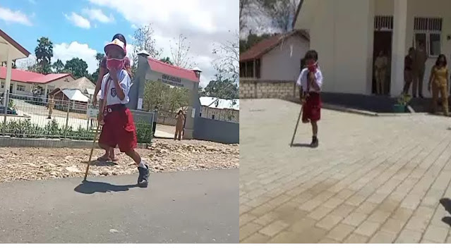 Kisah Bocah SD Dengan Satu Kaki Menuju Sekolah Sejauh 1 Kilometer