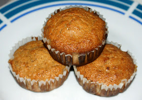 Marmalade Breakfast Muffins: A classic breakfast corn and wheat flour muffin flavoured with marmalade and citrus zest. Delicious and ready in less than 30 minutes from when you first begin to prepare them.