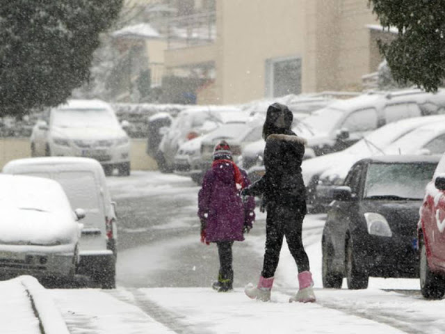 Ποια Είναι Η Ελληνική Πόλη Με Θερμαινόμενα Πεζοδρόμια Που Καθαρίζουν Μόνα Τους Από Το Χιόνι