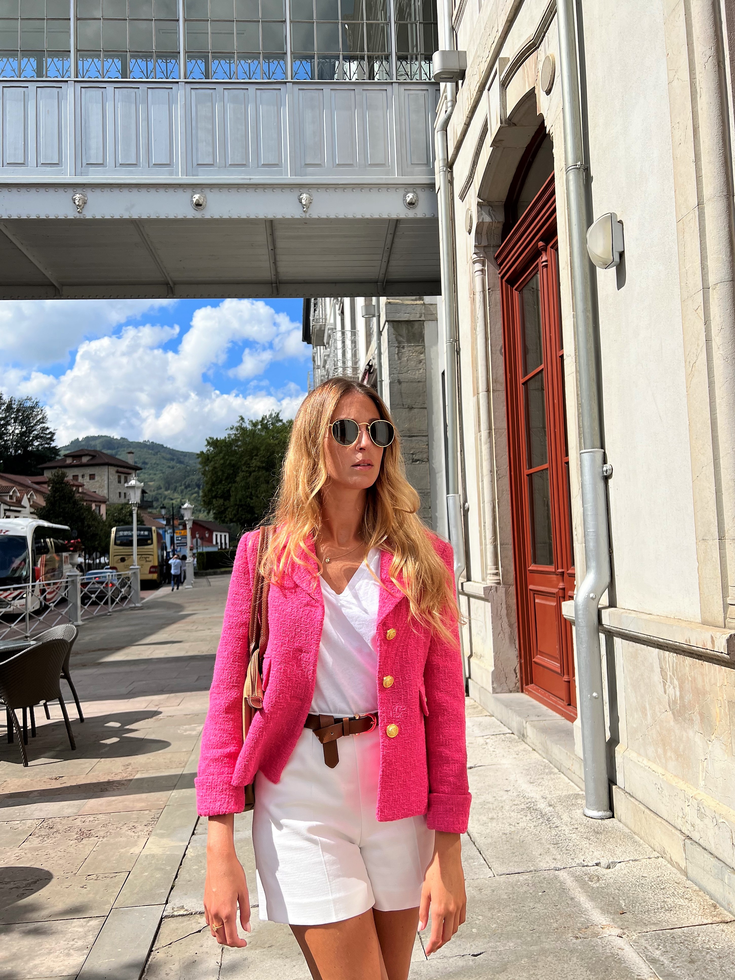 Chaqueta fucsia ¡un must este otoño!