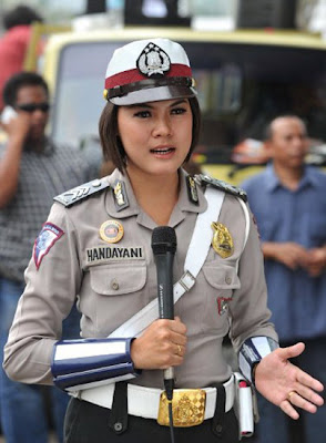 foto polwan-polwan cantik dan seksi